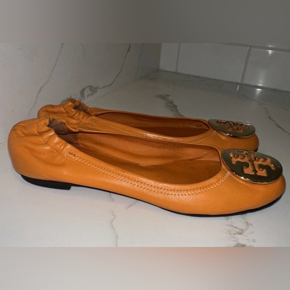 Tory Burch Womens Size 5  Reva Leather Ballet Flats Orange Gold T Logo Buckle - Picture 5 of 16